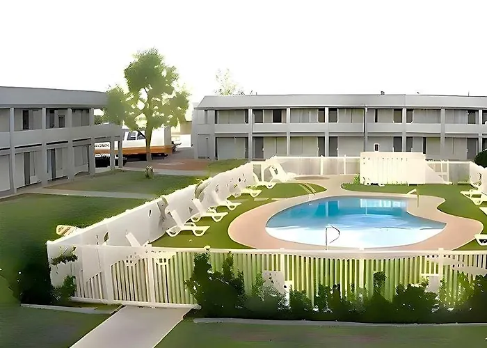 Ez 8 Airporter Motel 2*